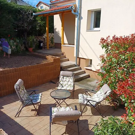 Havihegyi Maganszallashely Apartment