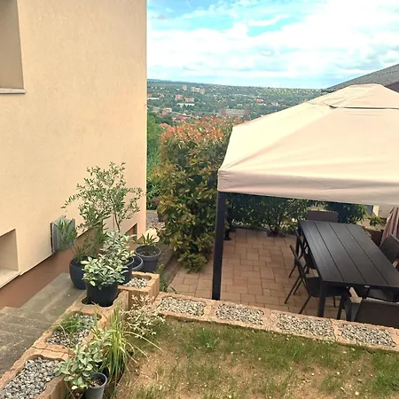 Apartment Havihegyi Maganszallashely Pécs